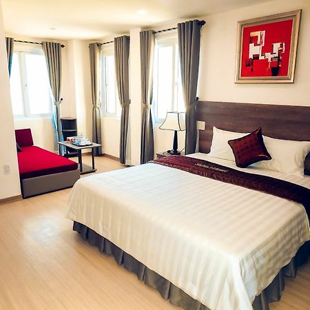 La Suite Hotel Danang エクステリア 写真